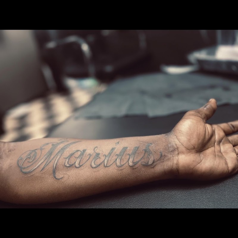 Tip Top Tattoo photo 4