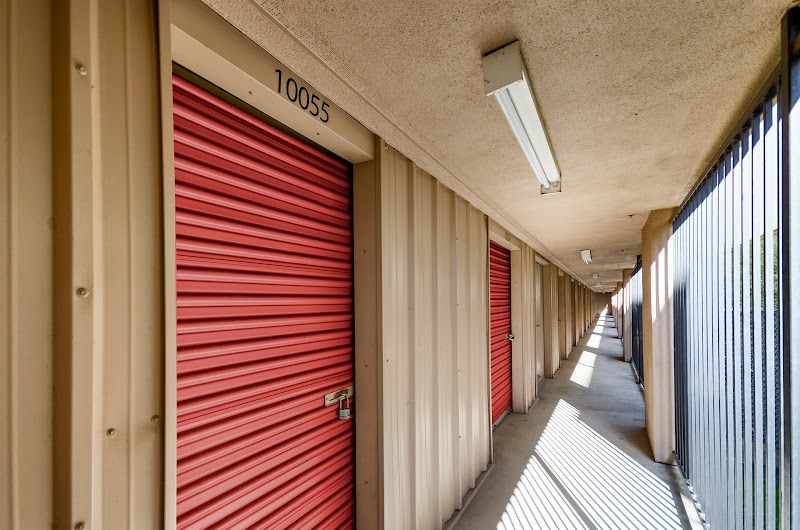 StorQuest Self Storage photo 5