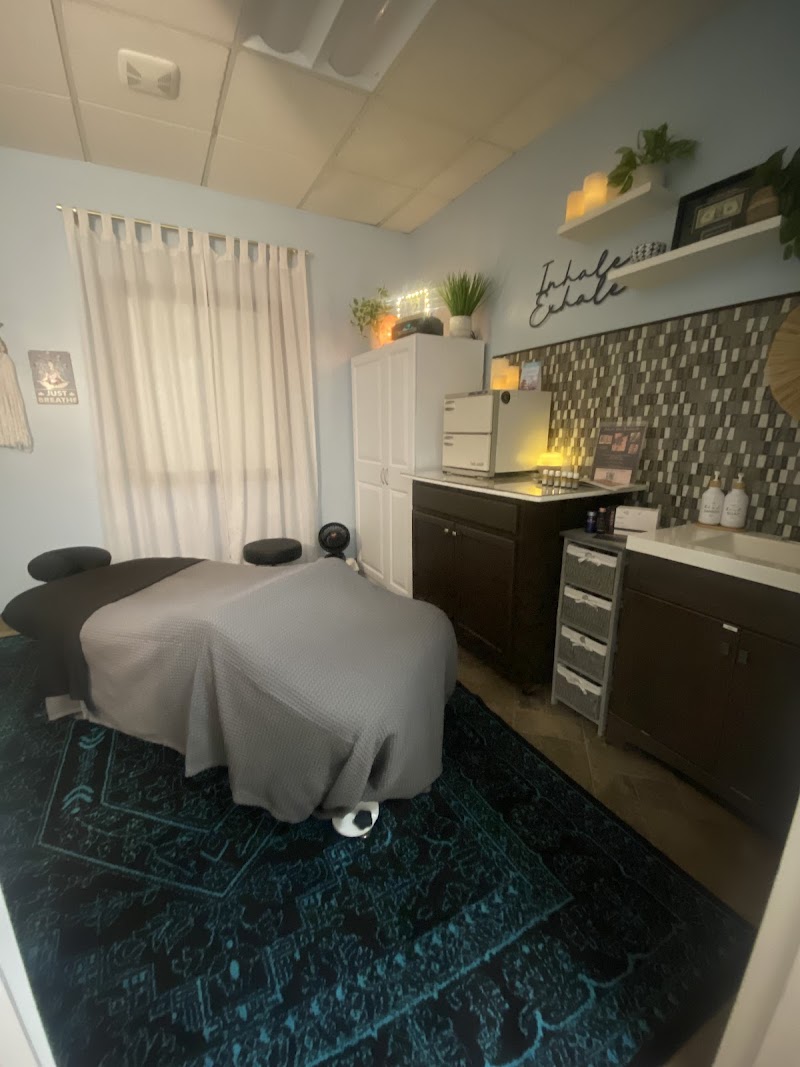 Simply Massage photo 2