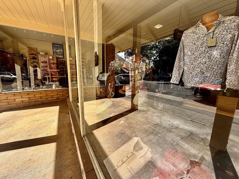 Eraldi's Mens Wear & Shoes photo 2
