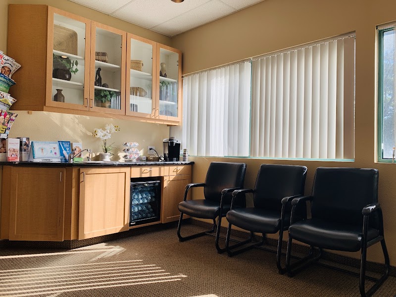 Photo of June Rhee, DDS