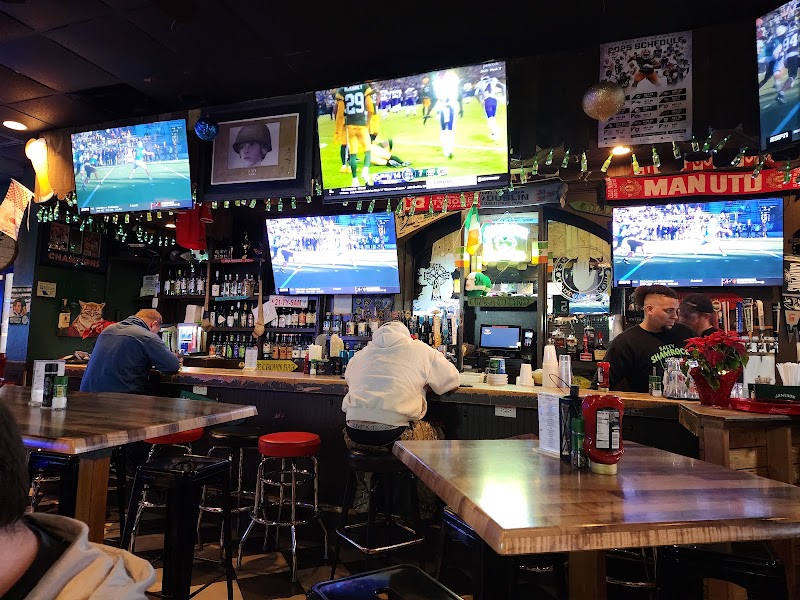 SALTY SHAMROCK IRISH PUB photo 4
