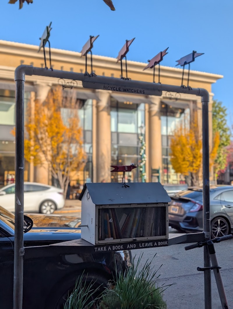 Photo of Walnut Creek bicycle watchers