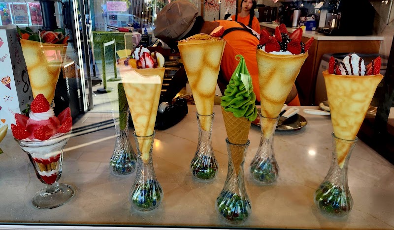 Crepe Shibuya photo 3