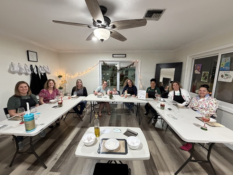 Photo of DIY Studio 323 / Creative Minds Bilingual After School