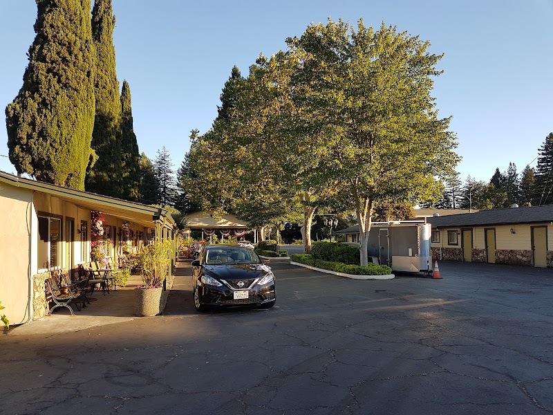 L & M Motel photo 5