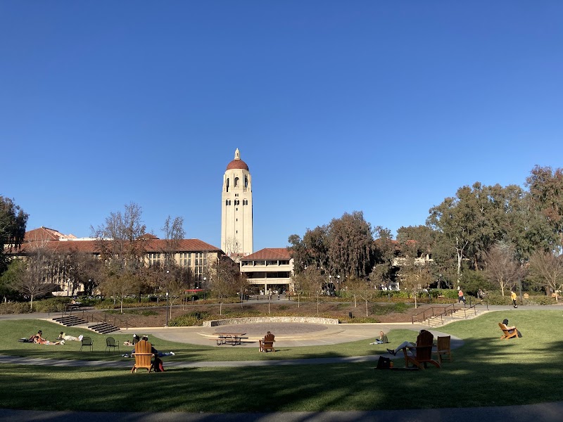 John Gardner Courtyard photo 2