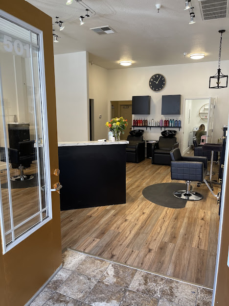Susana at Social Hair Co. photo 4