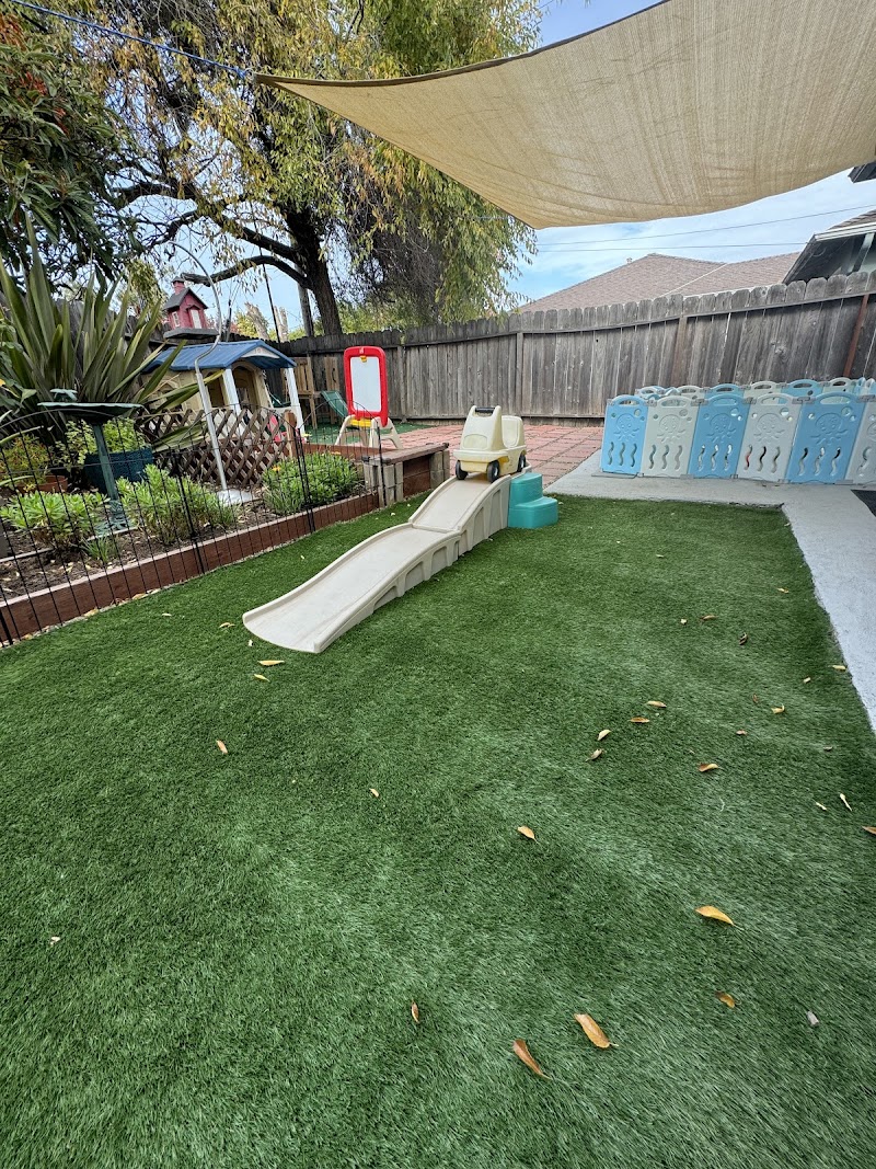 Play-Set-Learn Spanish Immersion Childcare & Preschool photo 5