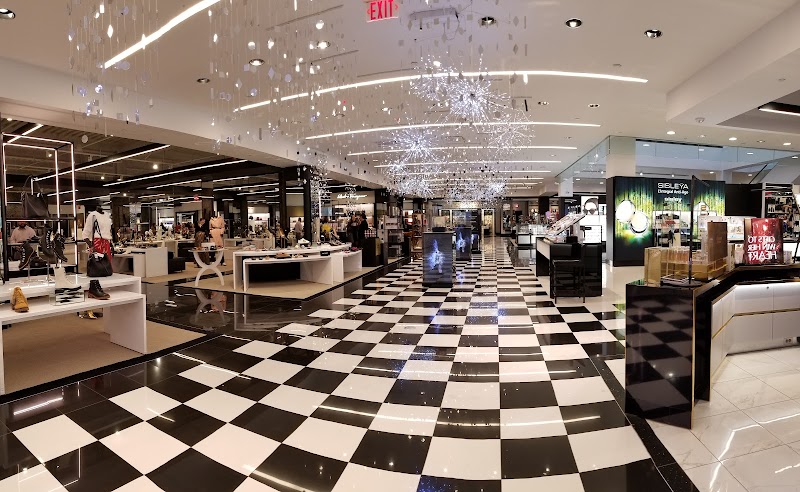 Bloomingdale's photo 4