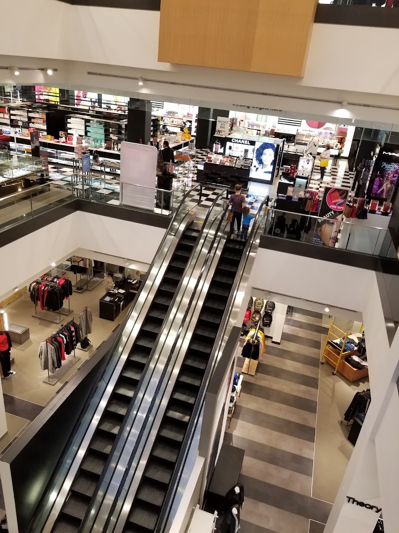 Bloomingdale's photo 2