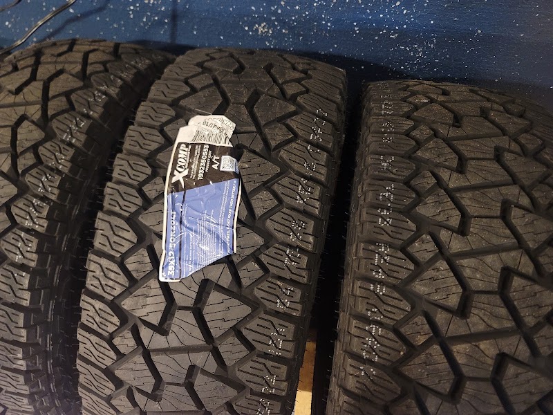 Jes Omega tires photo 2