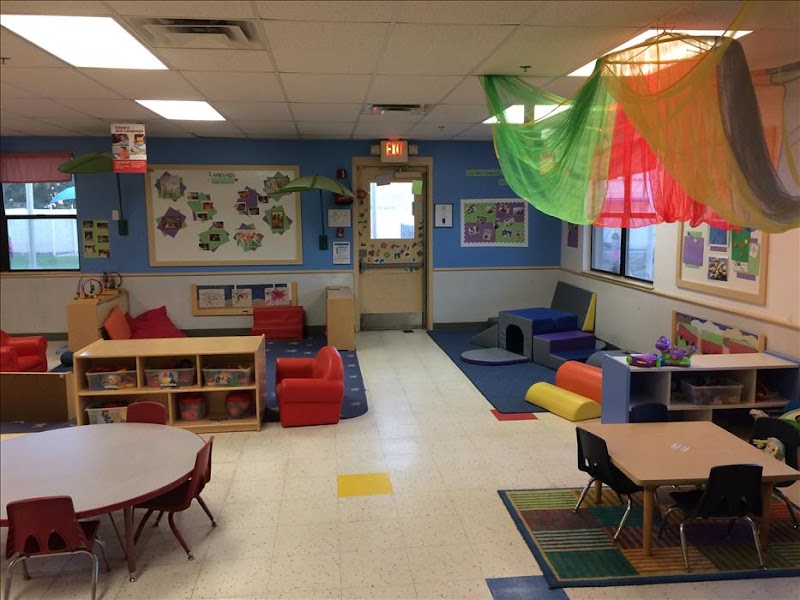 La Canada KinderCare photo 5