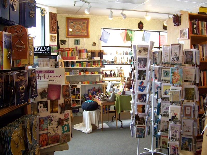 Many Rivers Books & Tea photo 3