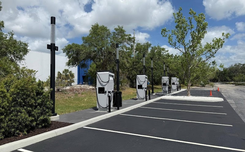 Photo of Mercedes-Benz Charging Station