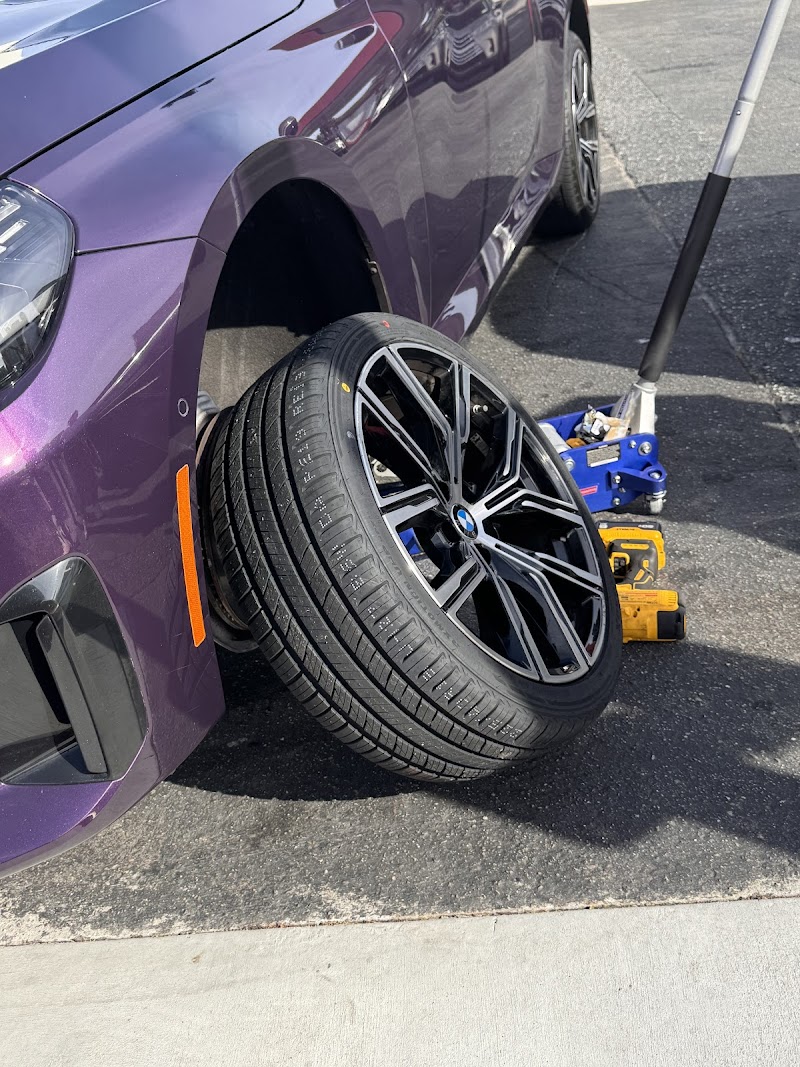 Mobile Tire Repair Service Assistance photo 3