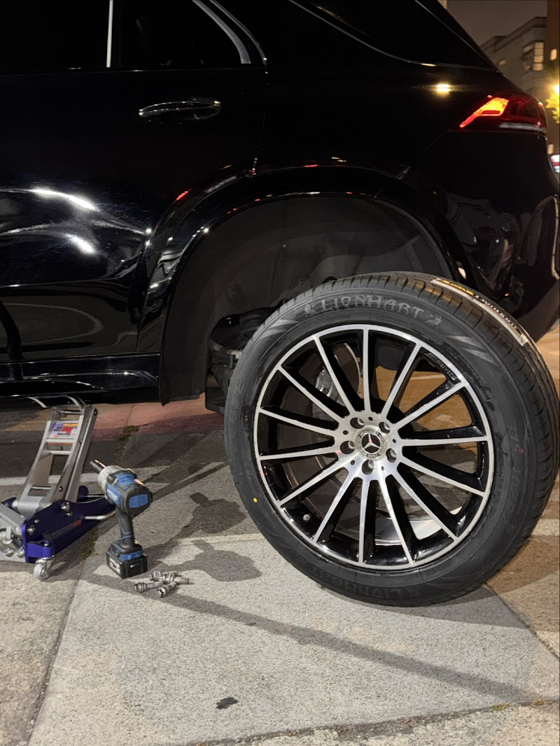 Mobile Tire Repair Service Assistance photo 2