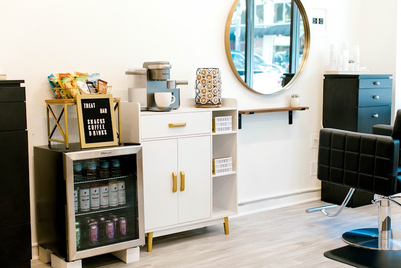 Mane Hue Salon Santa Rosa photo 4