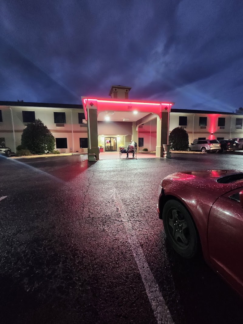 Photo of Red Roof PLUS+ Danville, KY