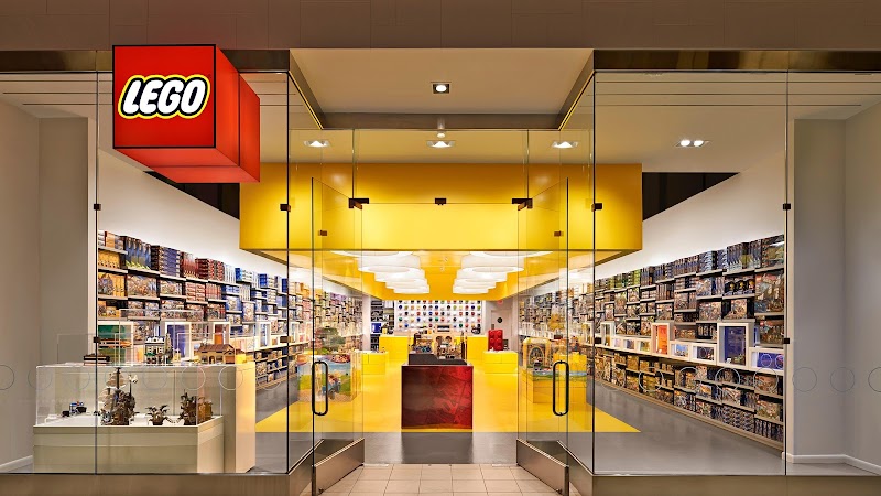 The LEGO® Store Chandler Fashion Center photo 2