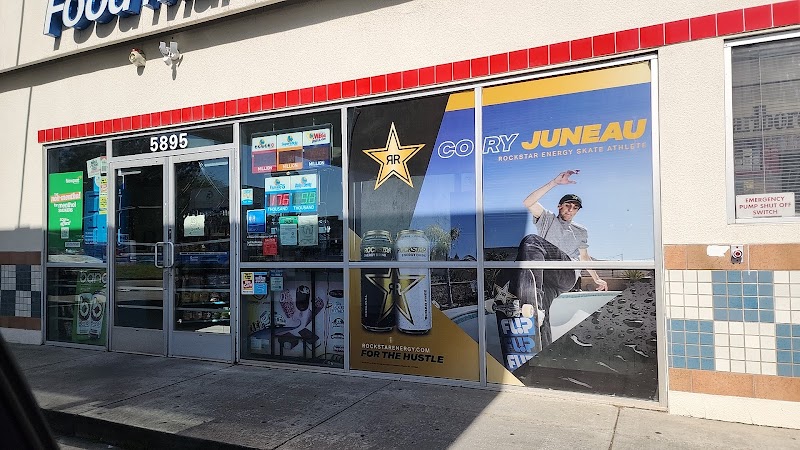 Food Mart photo 3