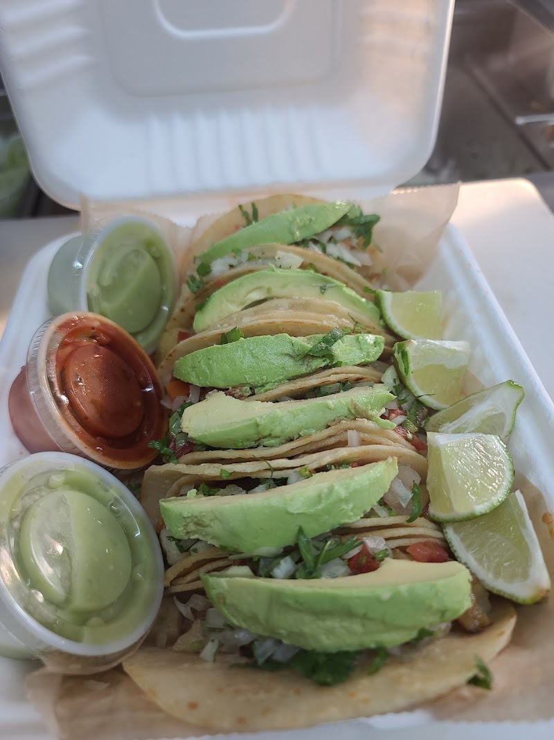 Tacos El Bueno photo 3
