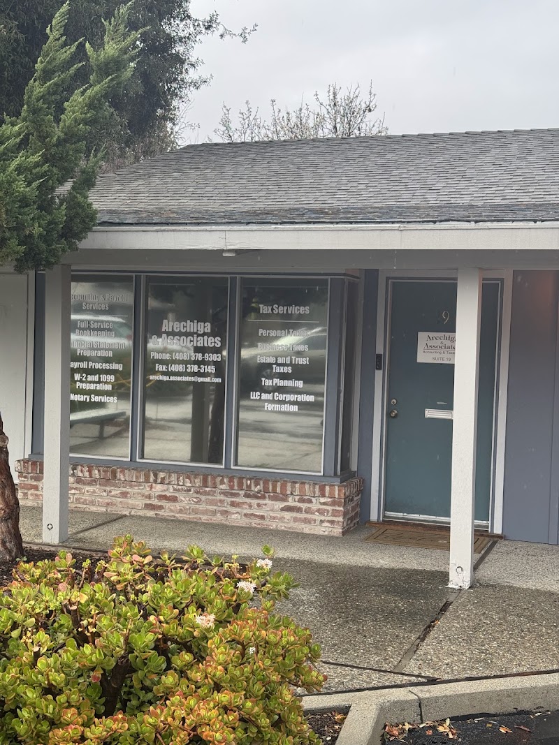 Arechiga & Associates Tax Services photo 3