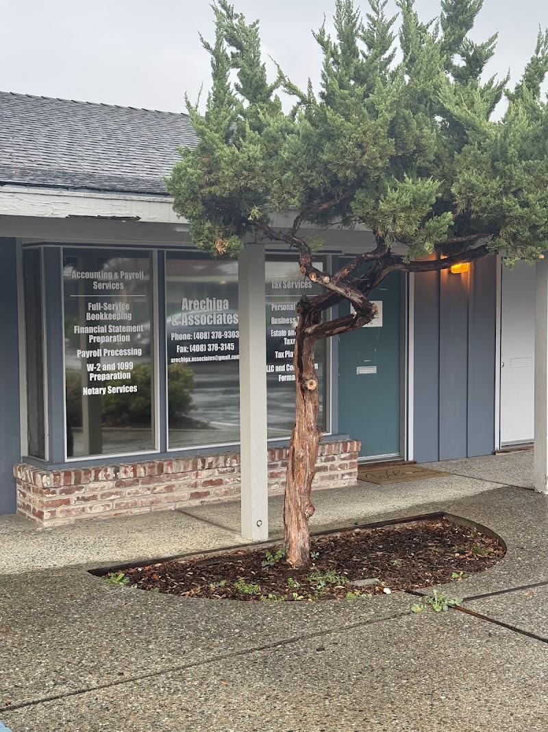 Arechiga & Associates Tax Services photo 5