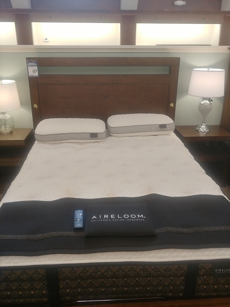Mancini's Sleepworld Burlingame photo 5