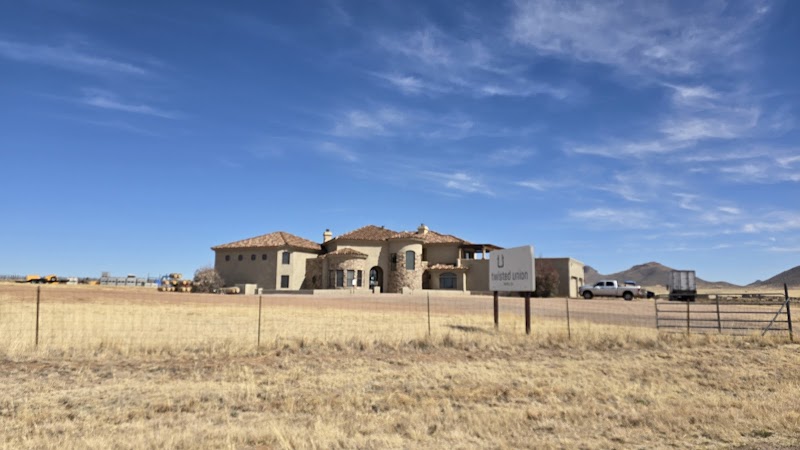 Red Tail Real Estate photo 5