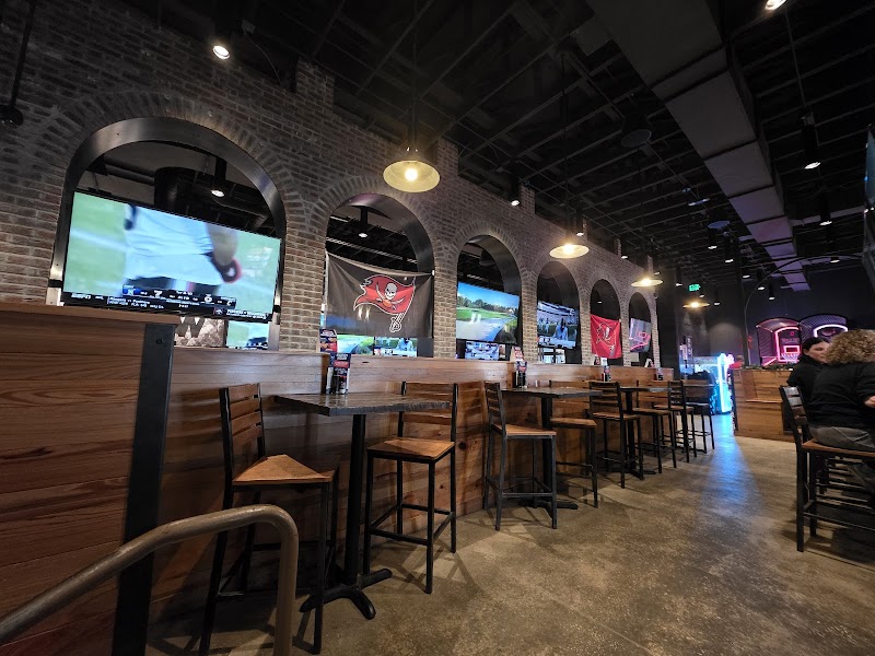 Walk-On's Sports Bistreaux - Wesley Chapel Restaurant photo 3