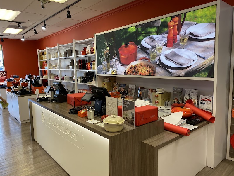 Le Creuset Outlet Store photo 5
