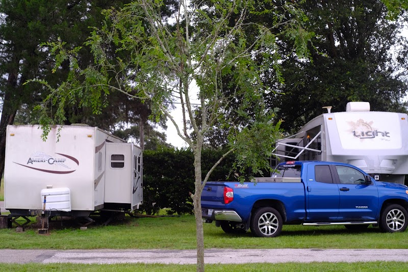 Sunny Skies RV Park photo 3