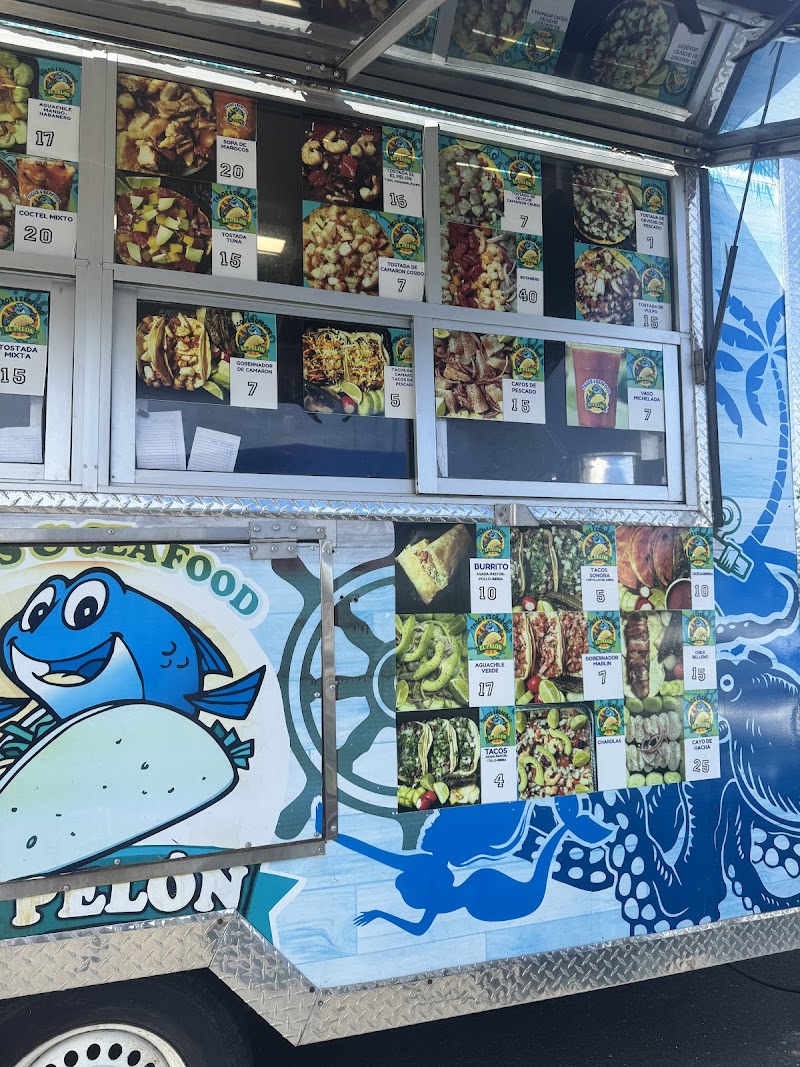 Mariscos el pelón photo 4