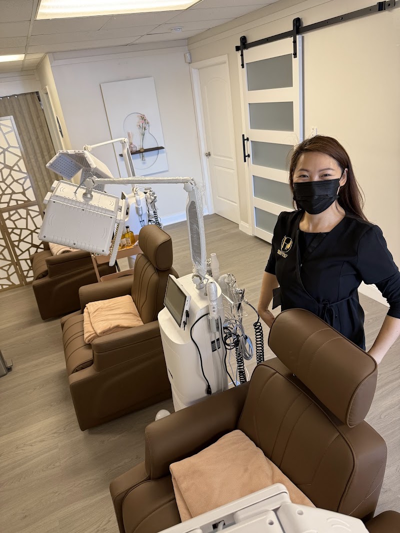 HeadSpace Beauty and Spa photo 4