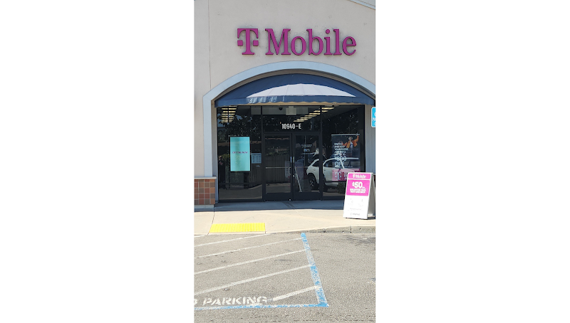 Photo of T-Mobile Authorized Retailer