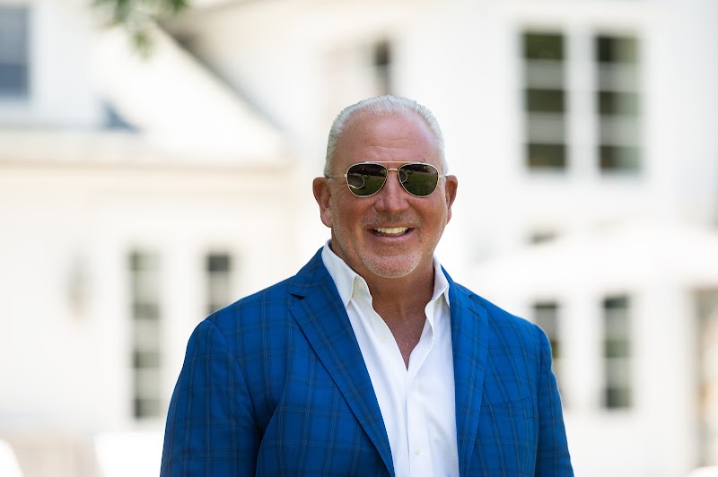 Joe Piazza - Coldwell Banker Global Luxury photo 2