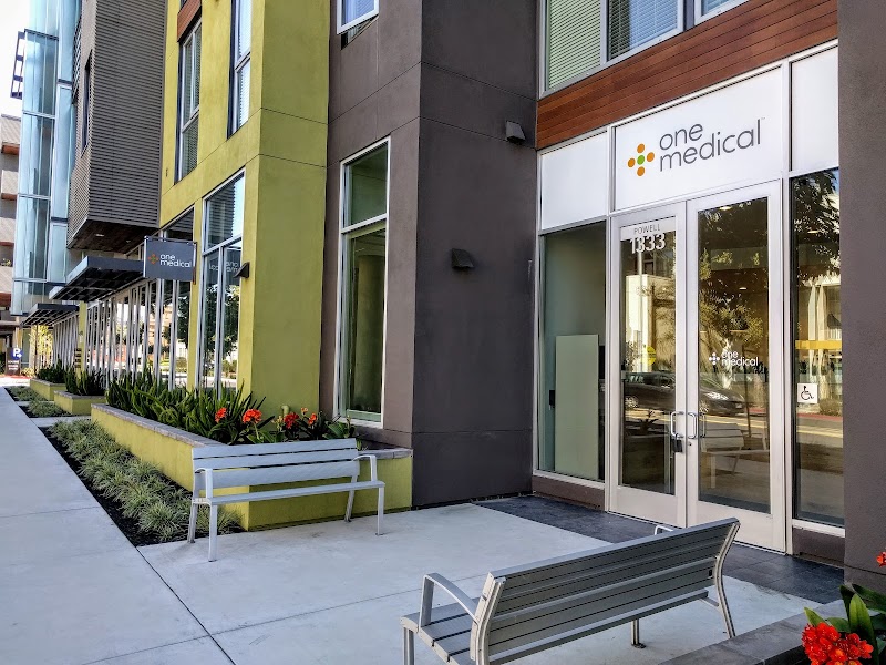 One Medical Primary Care Clinic - Emeryville photo 2