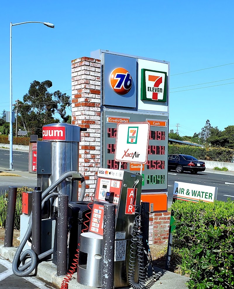 7-11 Car Wash photo 3