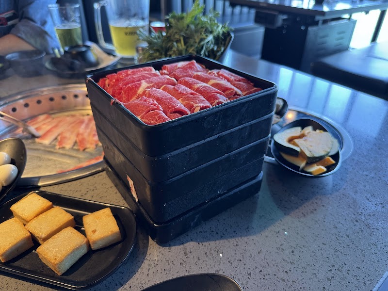 Warehouse Buffet photo 3