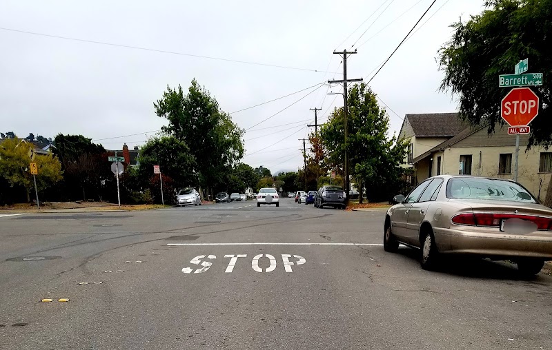 Photo of Barrett Av & Key Blvd