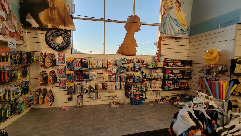 Studio West Gift Shop photo 3