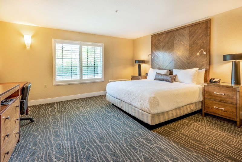 Best Western Plus Stevenson Manor photo 2