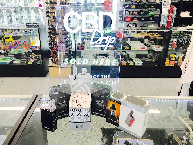Mega smoke shop photo 5