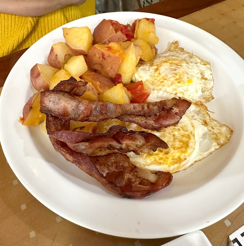 Vicente's Bread Kitchen & Café photo 2