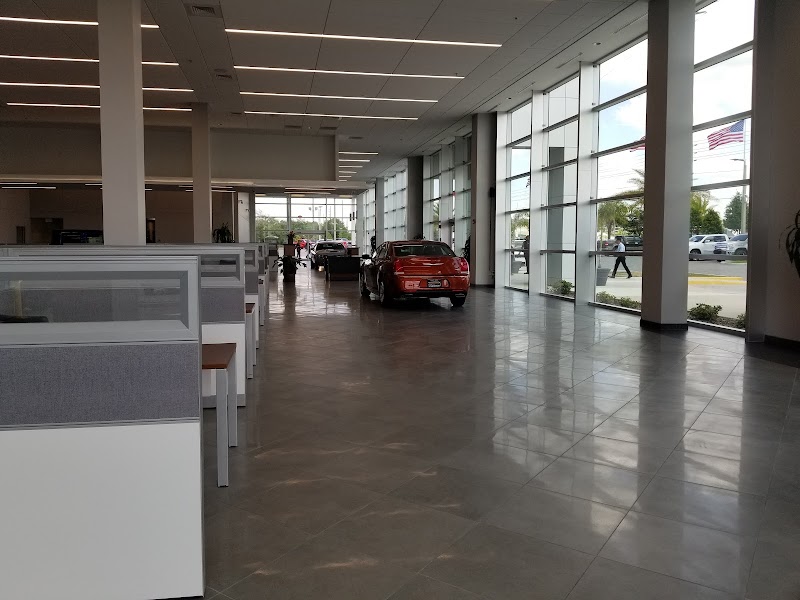Napleton Clermont Chrysler Jeep Dodge RAM photo 5
