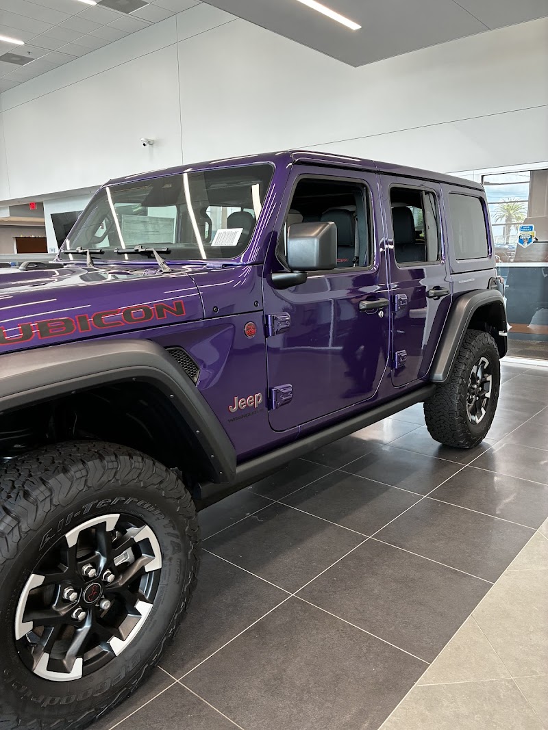 Napleton Clermont Chrysler Jeep Dodge RAM photo 2