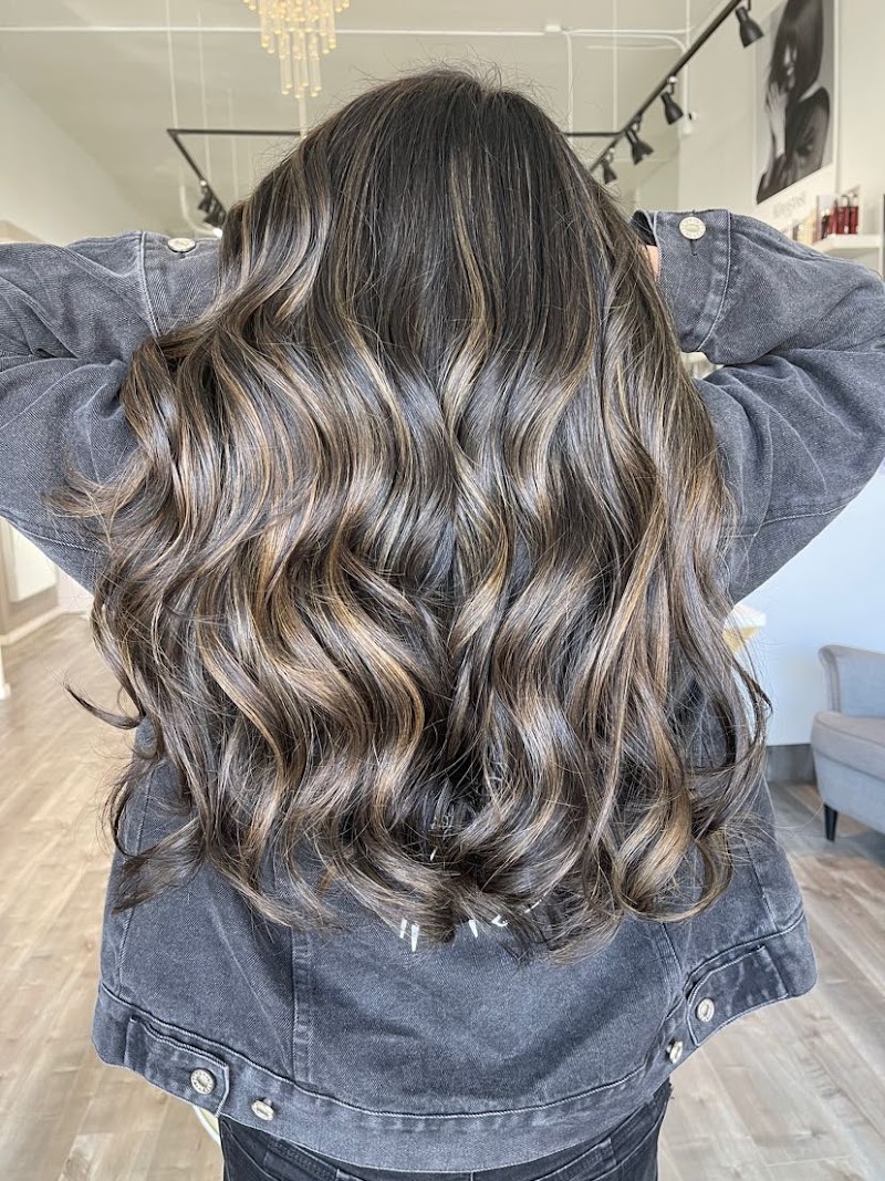 MIVA SALON photo 3
