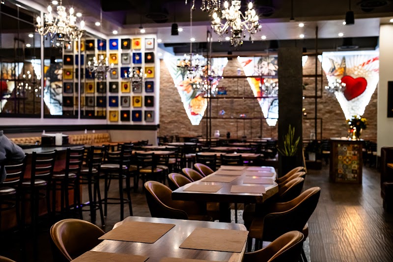 Poblanos Mexican Grill & Bar - Largo