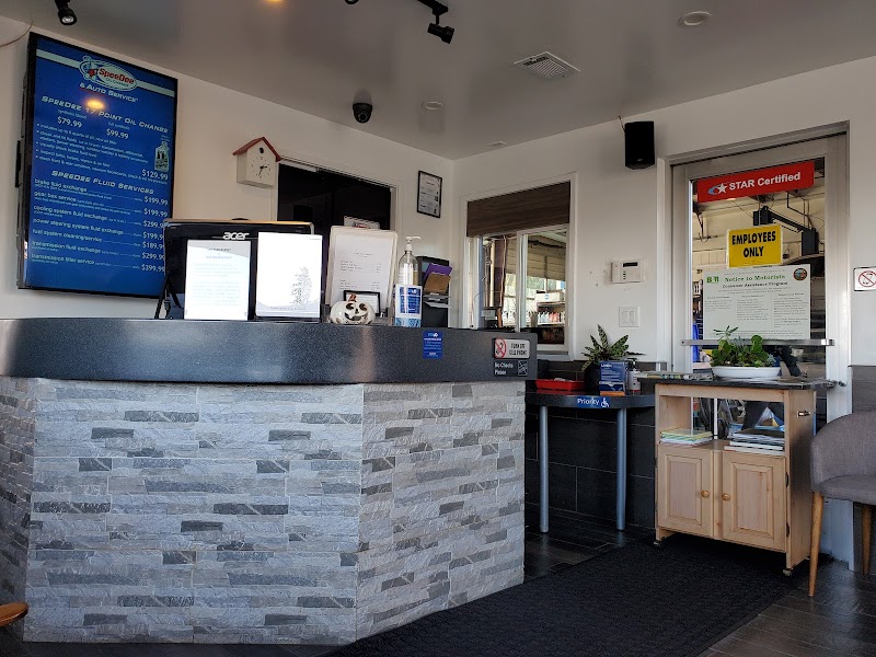 SpeeDee Oil Change & Auto Service photo 2